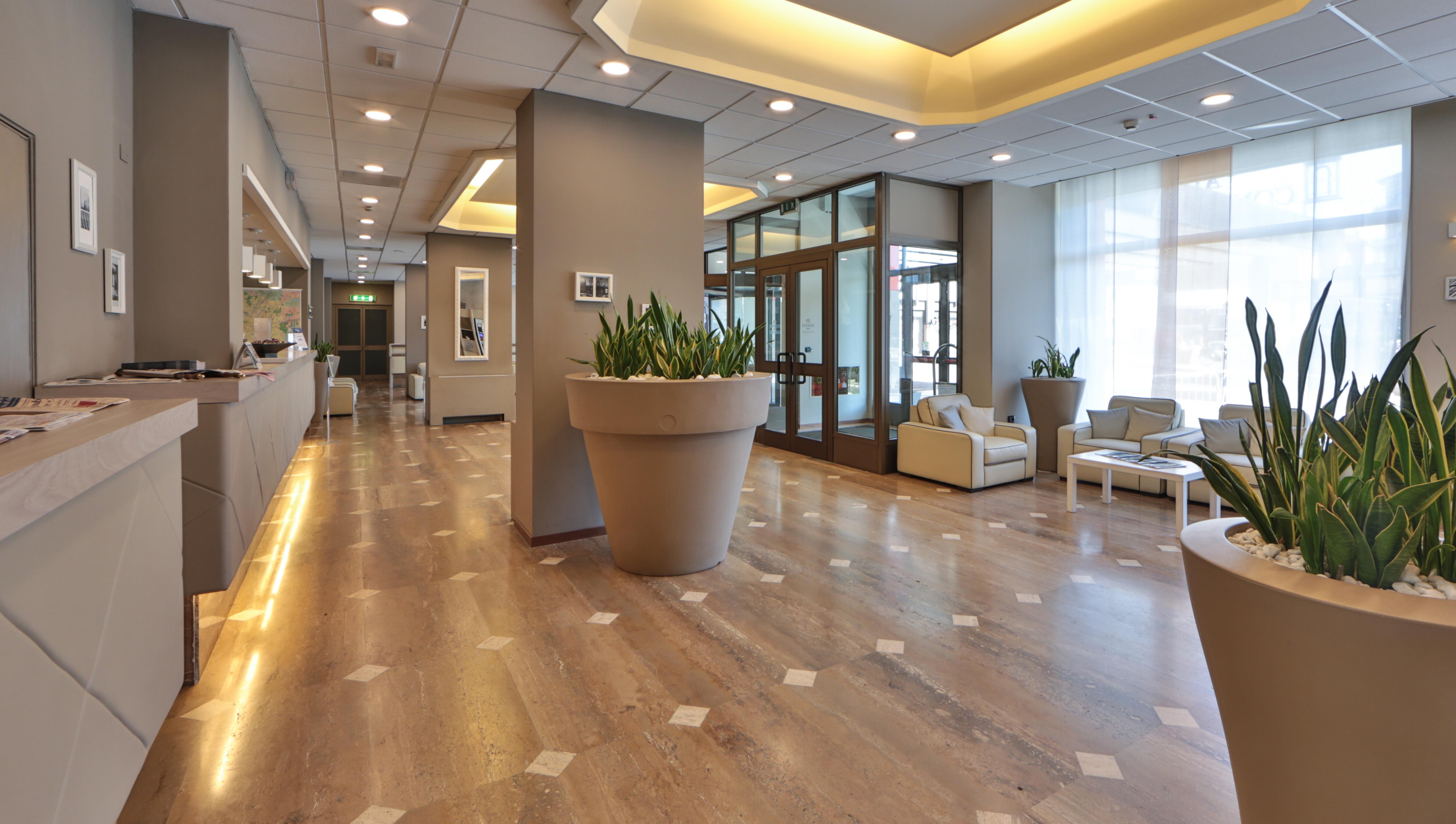 Una Hotels Hotel & Residence Contessa Jolanda Milano — Photos 1